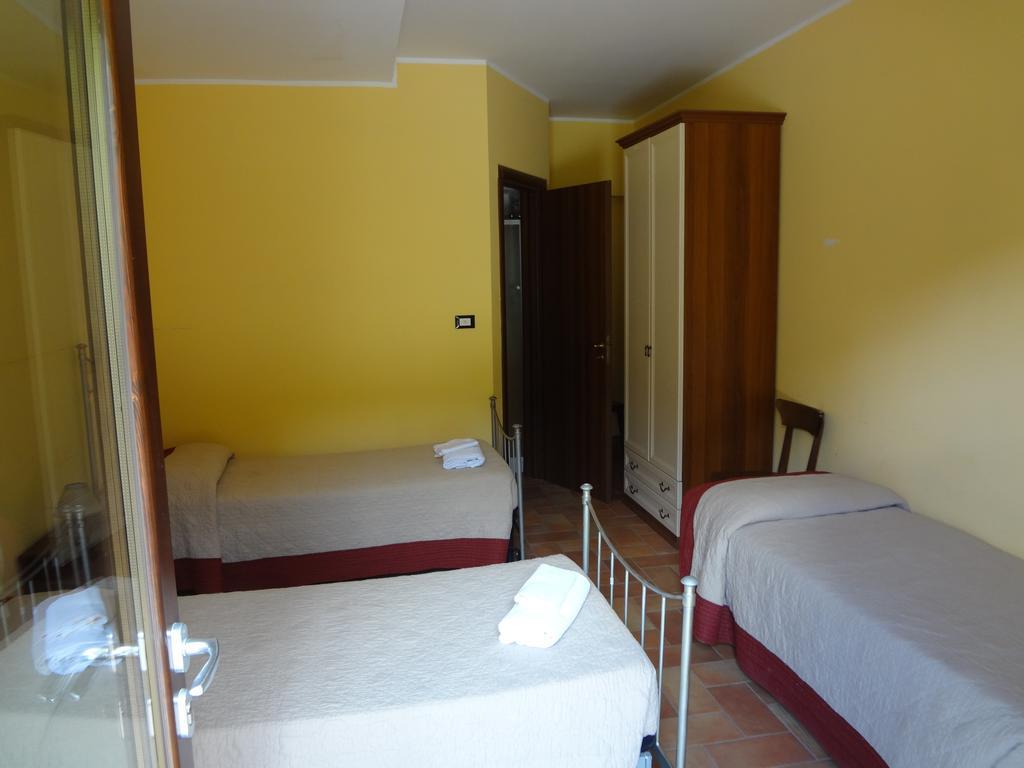 Le Stanze Di Bacco Villa Cagnano Amiterno Ruang foto